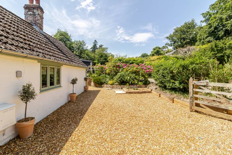 Cottage with grill, garden & terrace — photo 3