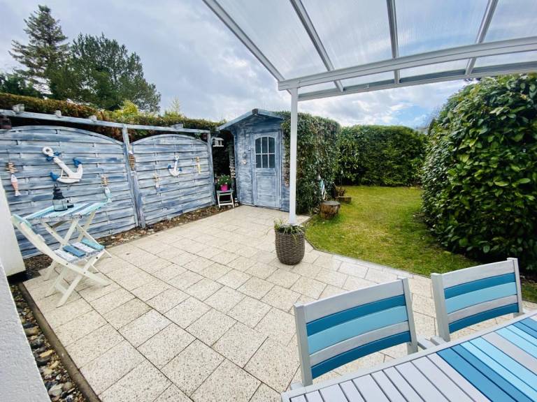 House with patio & garden — photo 3