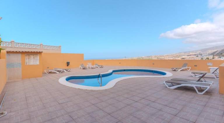 Rental apartment with pool — photo 5