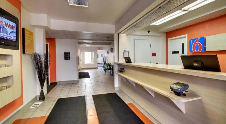 Motel 6 Altoona, IA - Des Moines East — photo 3