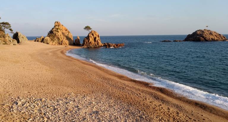 Mar Menuda – Sea Views, Terrace and Parking in Tossa de Mar