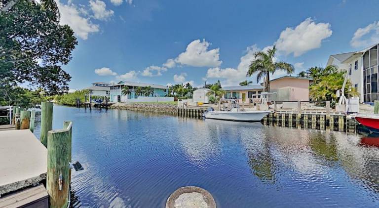 Vacation home with 3 rooms for 6 persons in Naples, FL