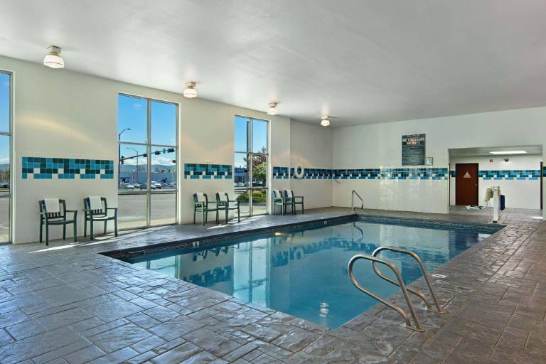 Oxford Suites Yakima — photo 5