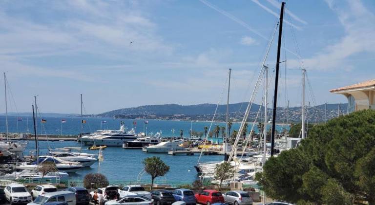 Beautiful holiday apartment | Close to the beach | Pet-friendly in Fréjus