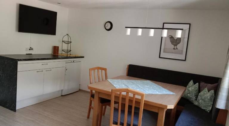 Holiday apartment with terrace — photo 4