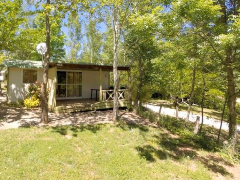 Family-oriented beautiful chalet with heated pool & patio | Pet-friendly — photo 5