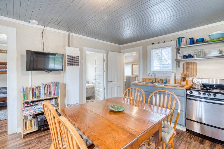 Saltair Creek Cottage — photo 4