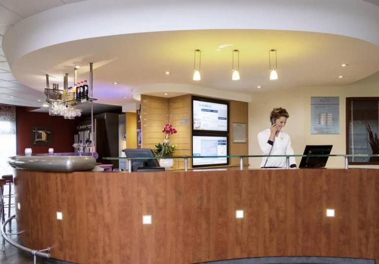B&B HOTEL Calais Terminal Cite Europe 4 etoiles — photo 4