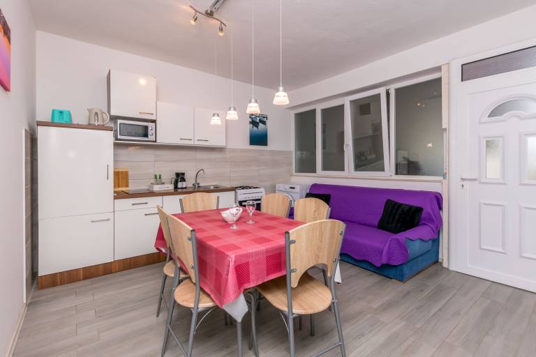 Nice holiday apartment with terrace & barbecue | Sea view | Beach nearby | Pets allowed — photo 3