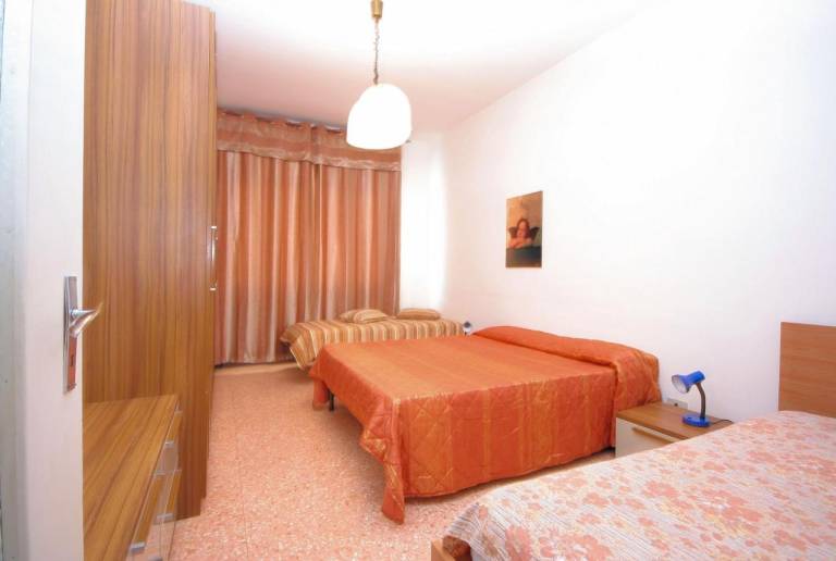 Family-friendly charming apartment with terrace | Sea view | Close to the beach | Pets are welcome — photo 3