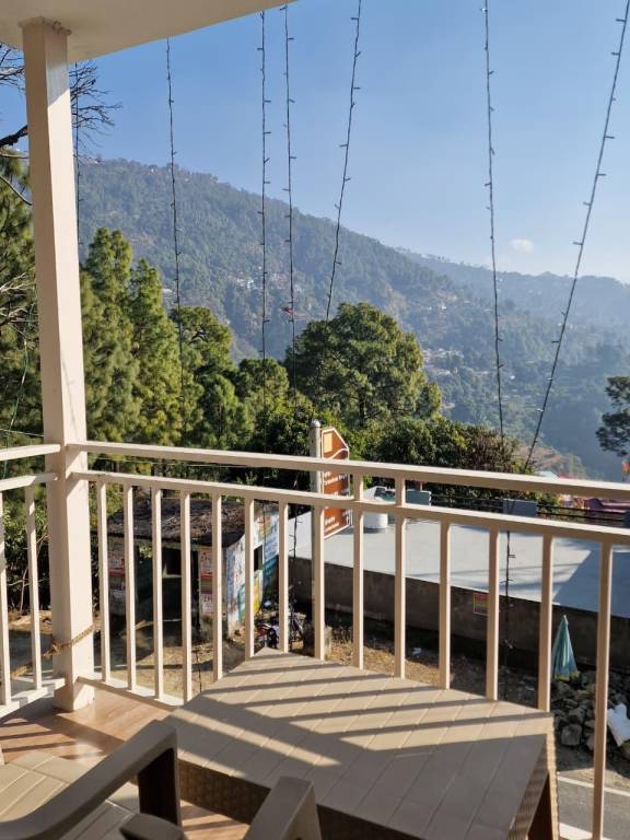 Lansdowne 12 Gaur Home Stay — photo 3
