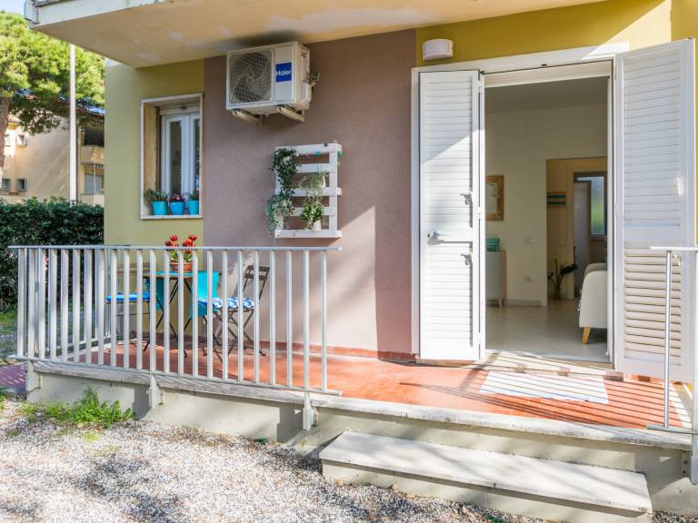 Rental apartment with garden & grill | Close to the beach | Pet-friendly — photo 2