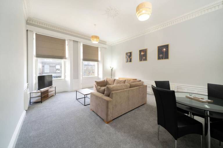 Apartment Montrose