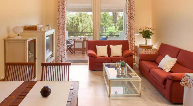 Nice rental apartment with pool, yard & patio | Pet-friendly — photo 2