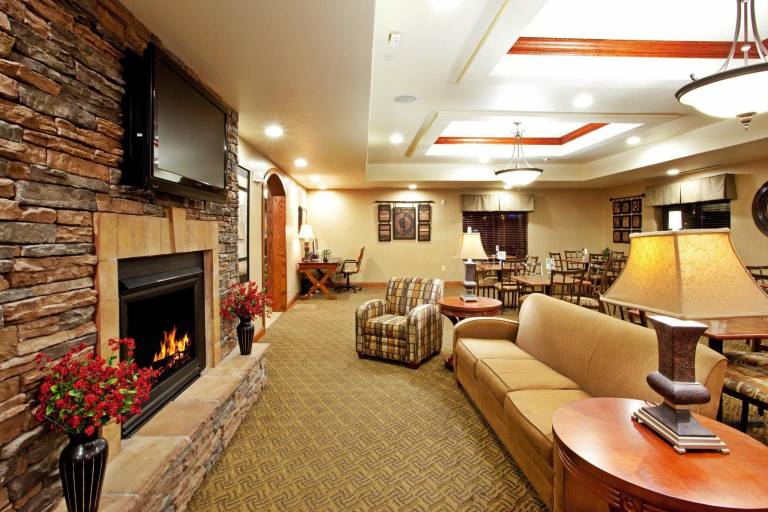 Holiday Inn Express Hotel & Suites Lewisburg By IHG — photo 3