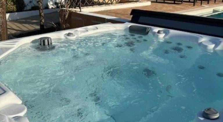 Villa with garden, private pool & patio — photo 2
