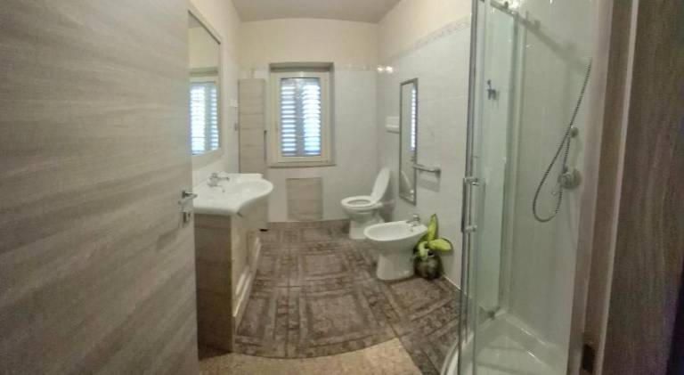 Nice rental apartment with patio & yard | Pets allowed — photo 2