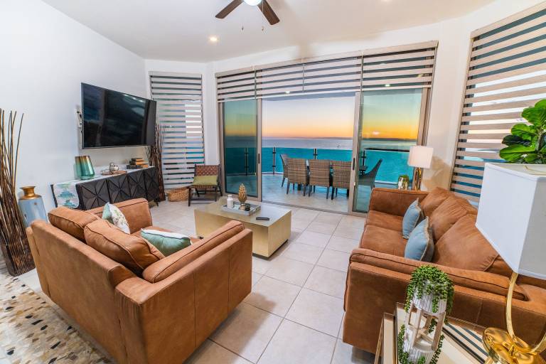 Condo Sandy Beach