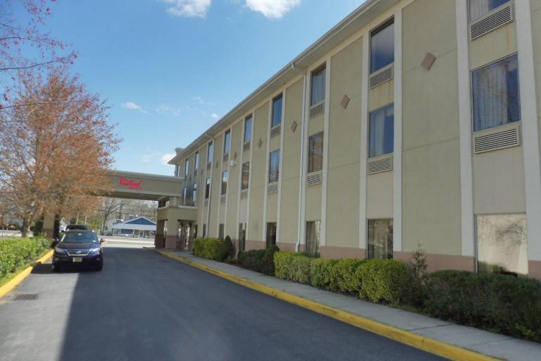 Red Roof Inn & Suites Galloway in Absecon, NJ