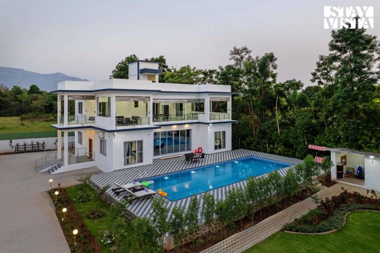 279 m&sup2; Villa