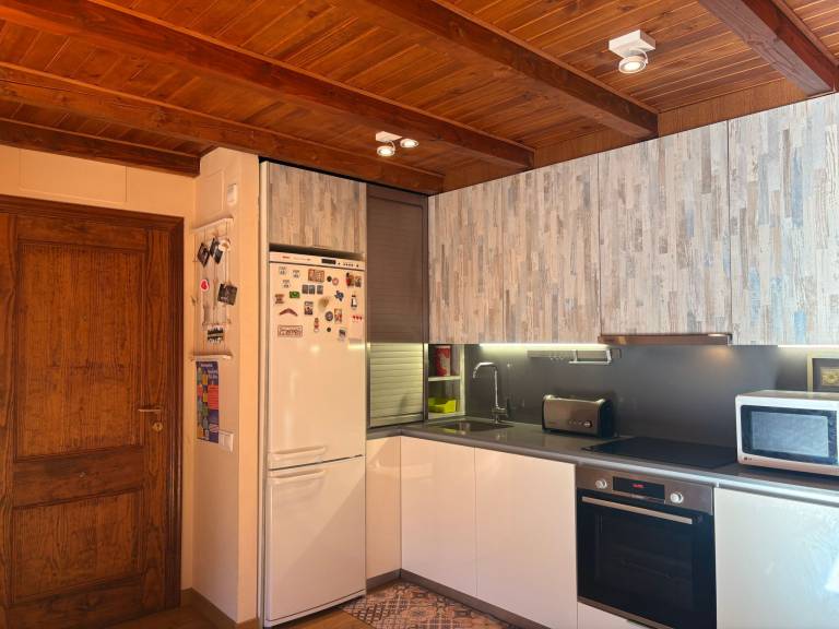 Holiday apartment with terrace, grill & garden — photo 5