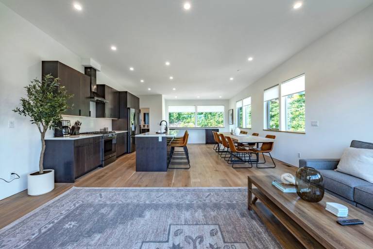 Child-friendly pleasant vacation home with terrace | Pets are welcome — photo 2