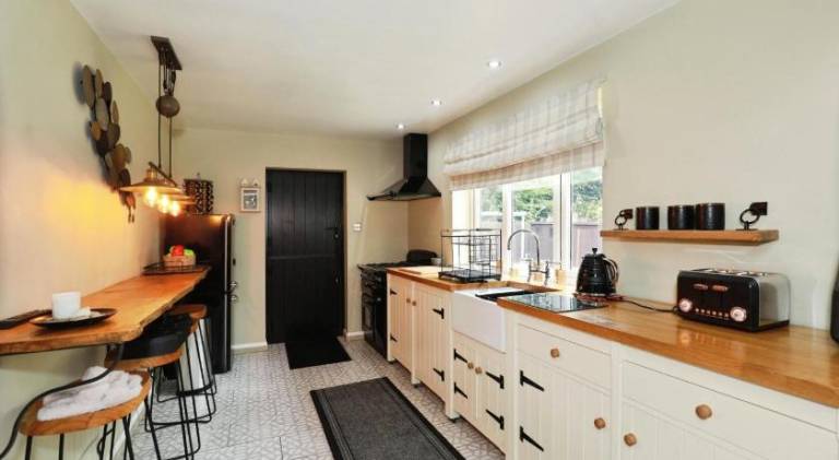 House with 3 rooms for 5 persons in Stafford