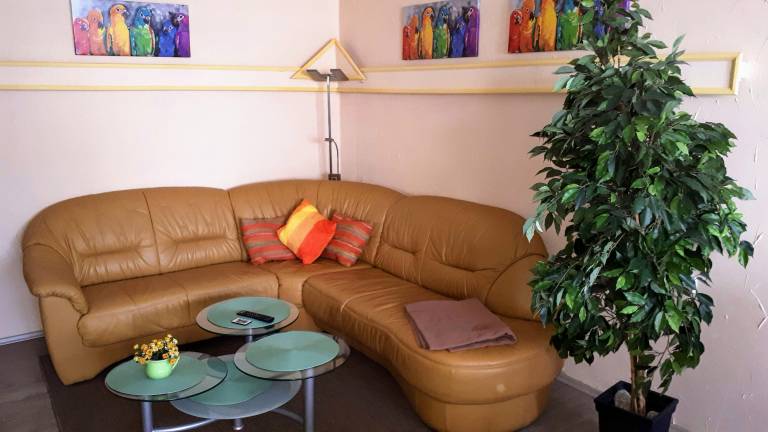 Family-oriented beautiful apartment with barbeque & patio | Pet-friendly — photo 2