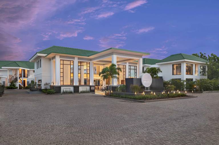 Resort Paradise beach