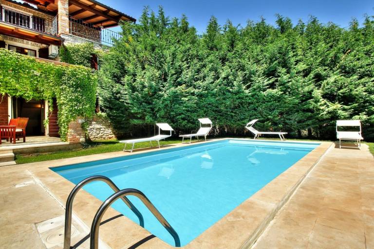 Fully equipped house with private pool, terrace & garden | Suitable for remote work | Pets are welcome — photo 4