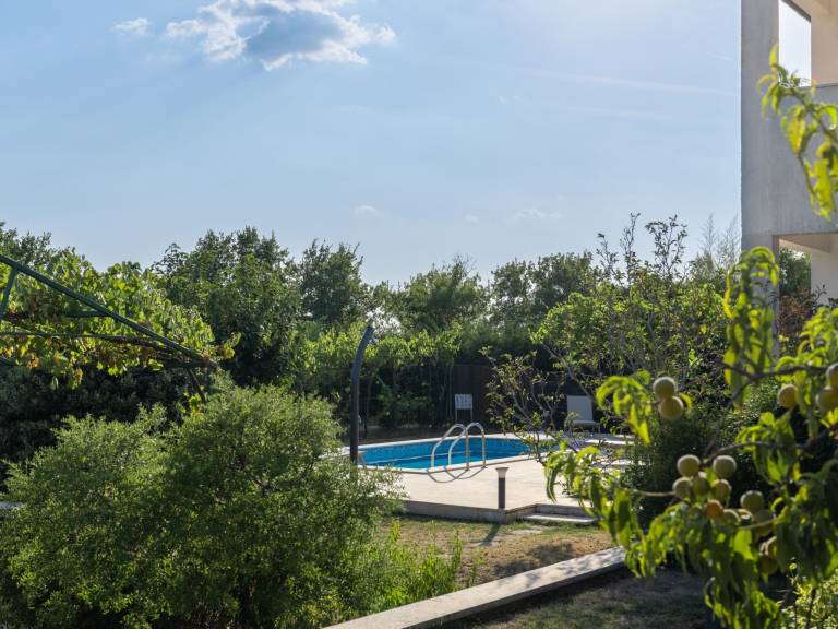 Attraktive Wohnung mit privatem Pool — photo 4