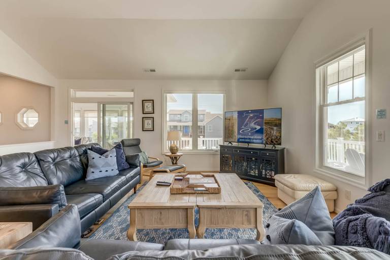 Family-oriented charming house with BBQ | Next to the beach | Pet-friendly — photo 2