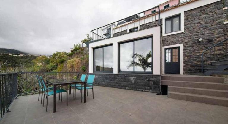Fully equipped beautiful house | Close to the beach | Pet-friendly in Calheta