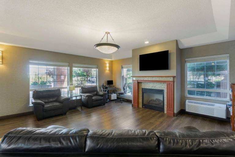 Best Western Plus Park Place Inn & Suites — photo 2