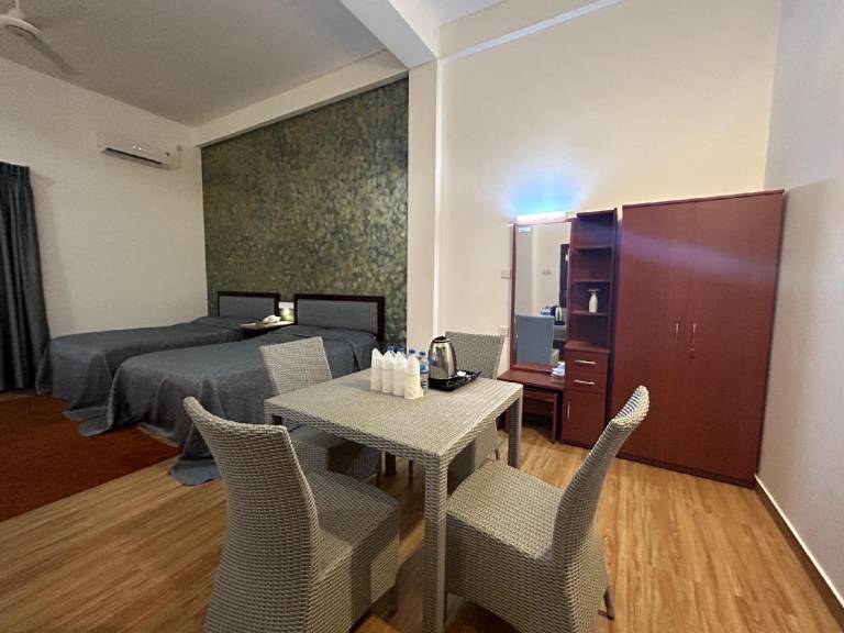 K & K Country Resorts