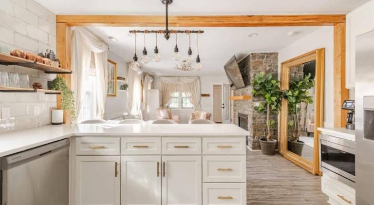 Pleasant house with pool & sauna | Dogs allowed in Charlotte, NC