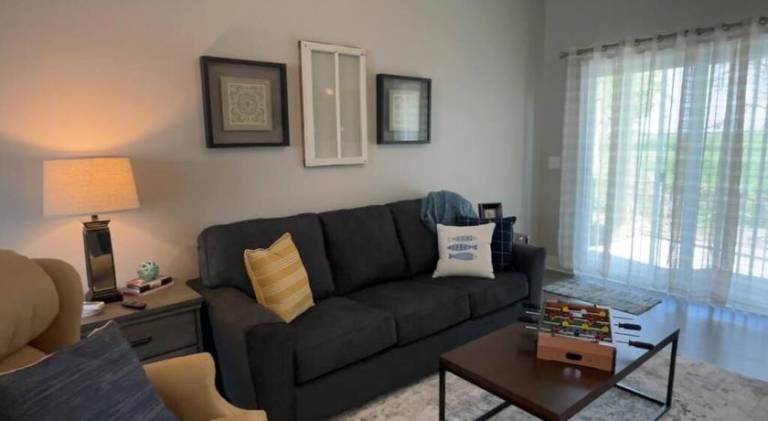 Holiday apartment with 2 rooms for 4 persons in Bettendorf, IA
