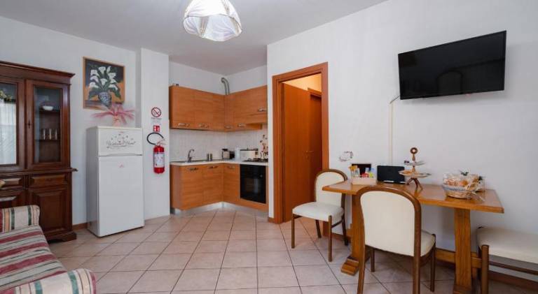 Holiday apartment with 1 room for 4 persons — photo 4