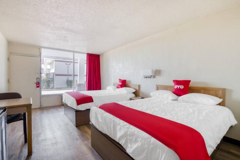 OYO Hotel Waco University Area/ I-35 — photo 2