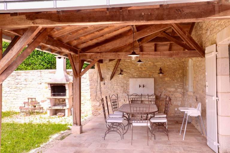 Gite with private pool, patio & barbeque — photo 3