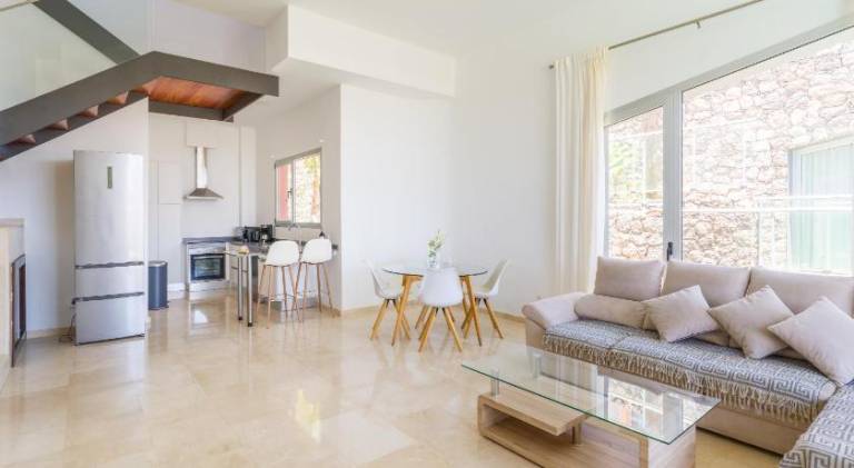 Villa with pool | Pets allowed — photo 3