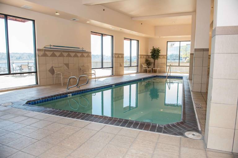Hampton Inn & Suites Bremerton — photo 2