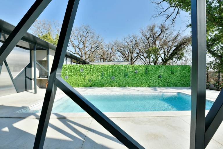 Villa with garden, patio & grill | Pet-friendly — photo 4