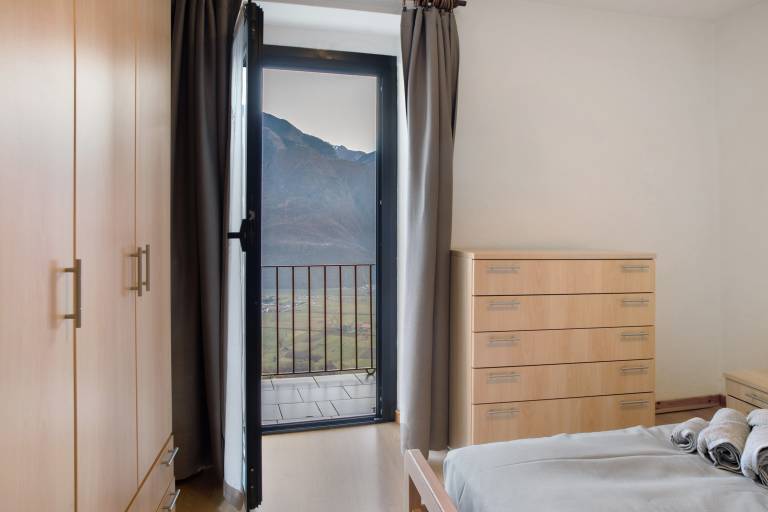 Vacation home with garden & terrace | Mountain view — photo 3