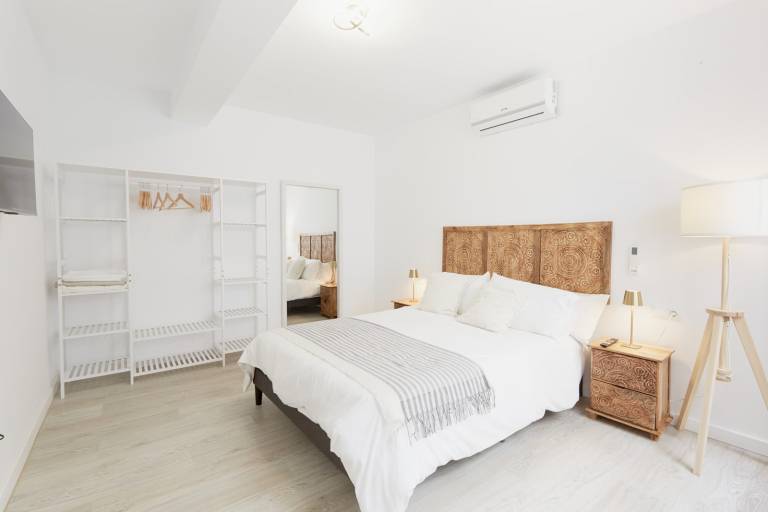 Apartment with fast internet | City view — photo 5