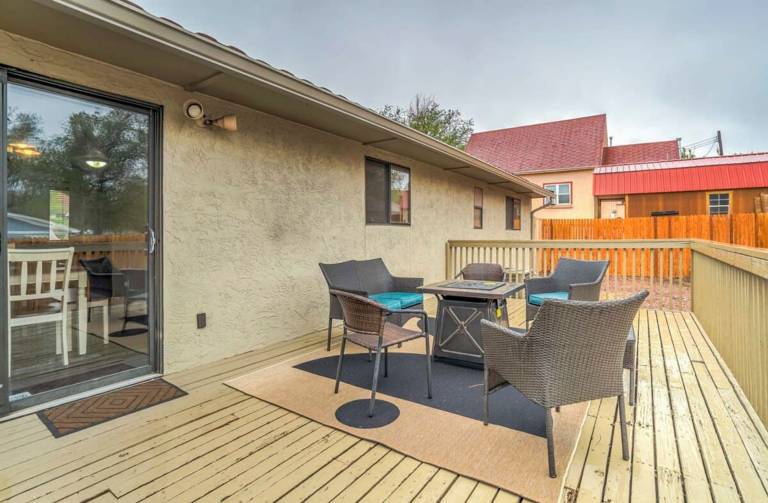 5BD Two Homes Firepit Great Family Vacation Area — photo 5