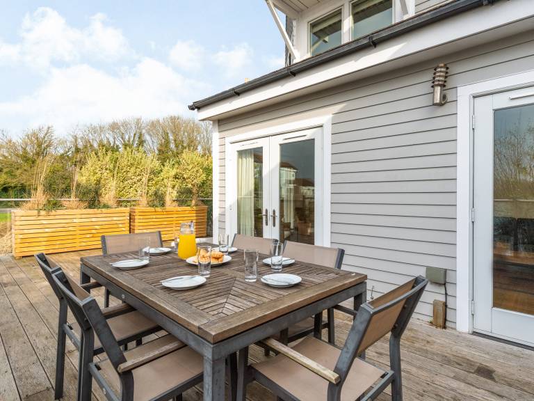 Children-friendly lovely cottage with garden, terrace & barbecue | Water view | Pets allowed — photo 5