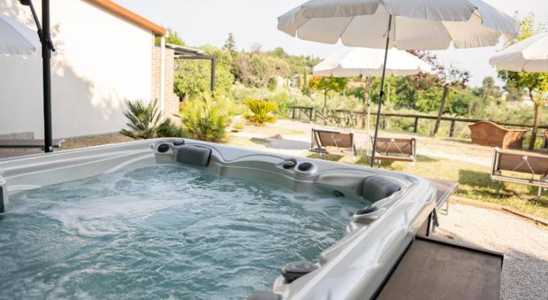 Farm with hot tub, patio & yard | Pet-friendly — photo 3