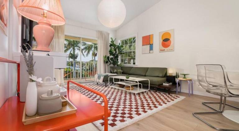 Holiday apartment with pool & jacuzzi — photo 5