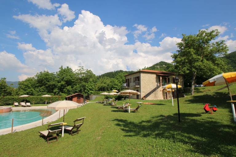 Cottage with yard, pool & patio | Nature view — photo 5